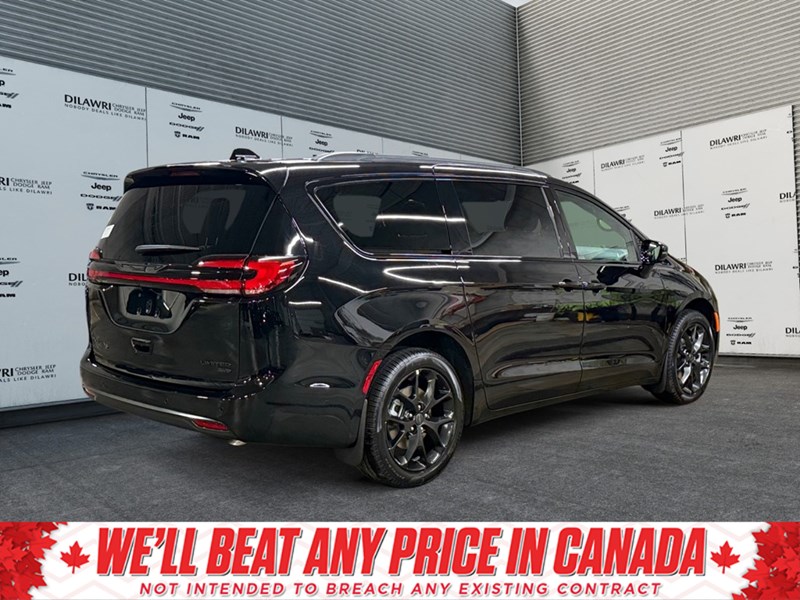 2027 Chrysler Pacifica Limited AWD