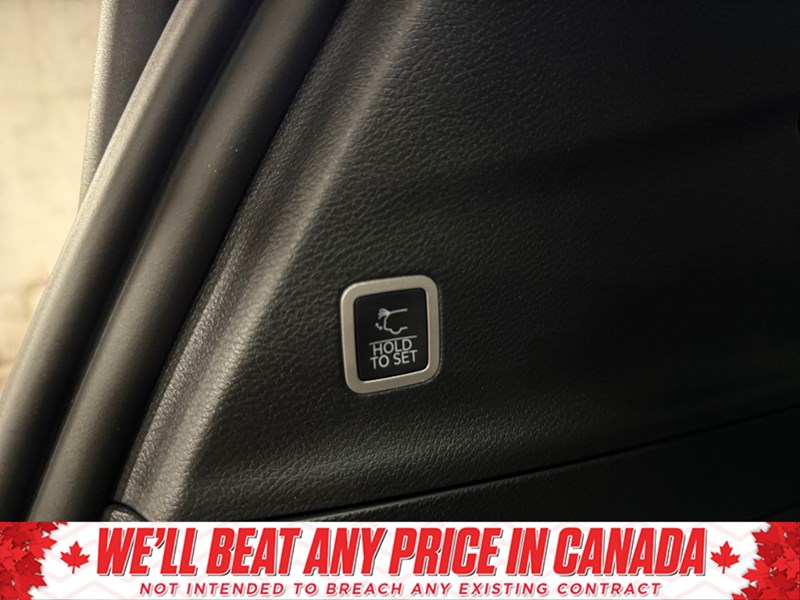 2027 Chrysler Pacifica Limited AWD
