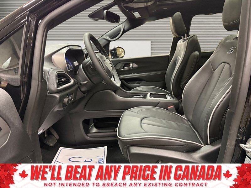 2027 Chrysler Pacifica Limited AWD