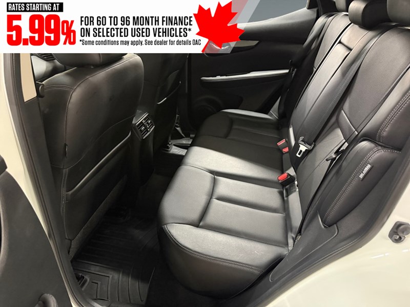 2023 Nissan Qashqai AWD SL CVT