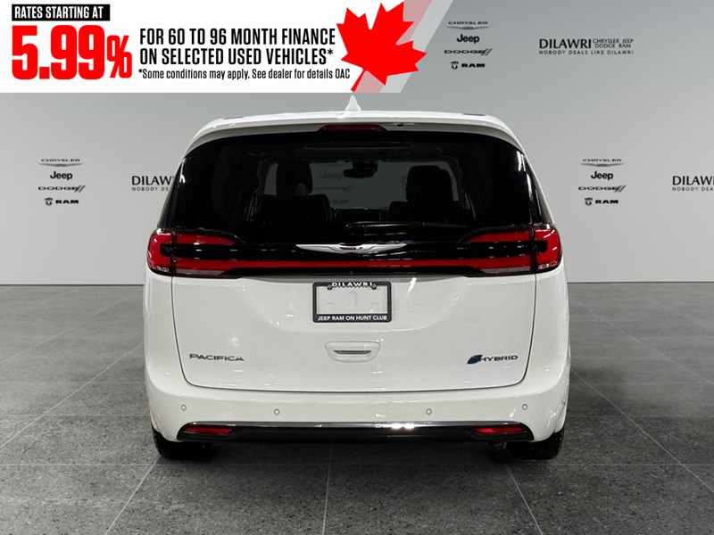 2022 Chrysler Pacifica Hybrid Limited 2WD