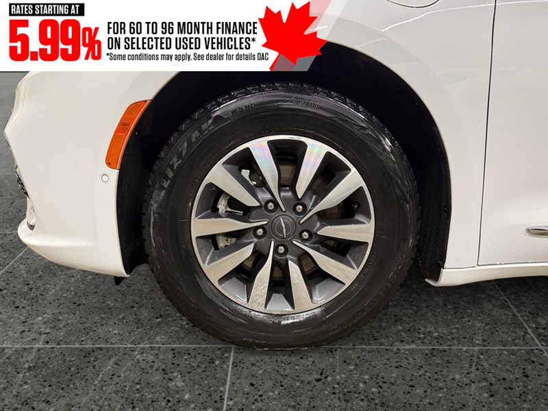 2022 Chrysler Pacifica Hybrid Limited 2WD