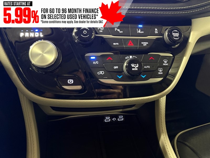 2022 Chrysler Pacifica Hybrid Limited 2WD