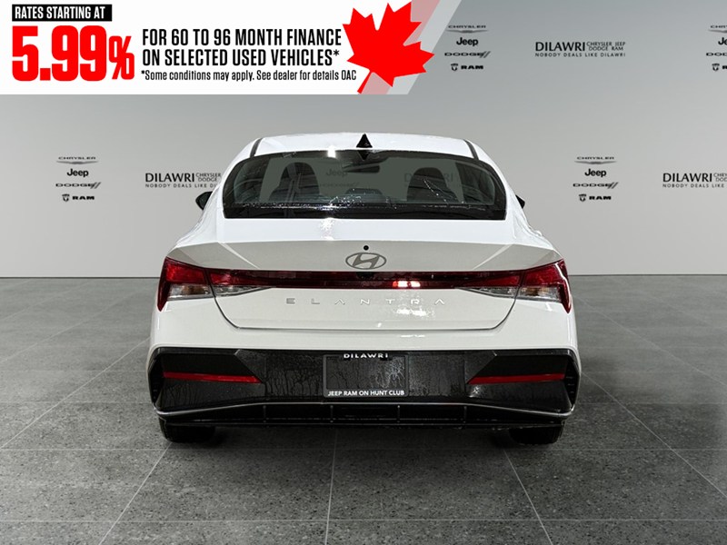 2024 Hyundai Elantra Preferred IVT