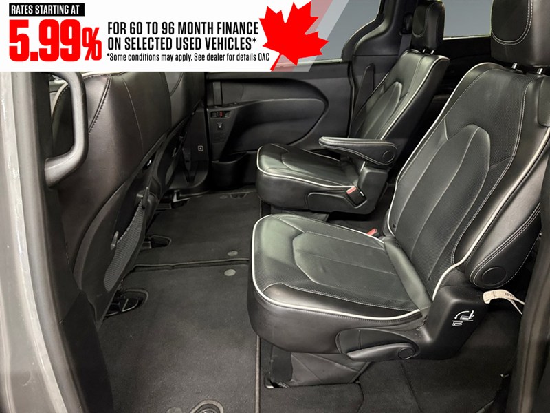 2025 Chrysler Pacifica Limited FWD