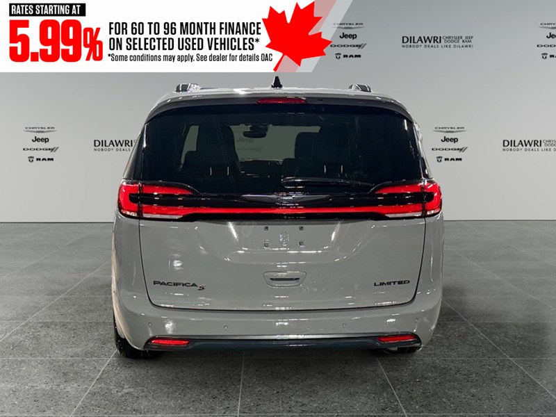 2025 Chrysler Pacifica Limited FWD