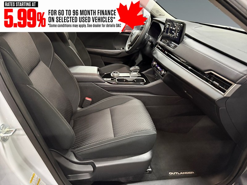 2025 Mitsubishi Outlander ES S-AWC