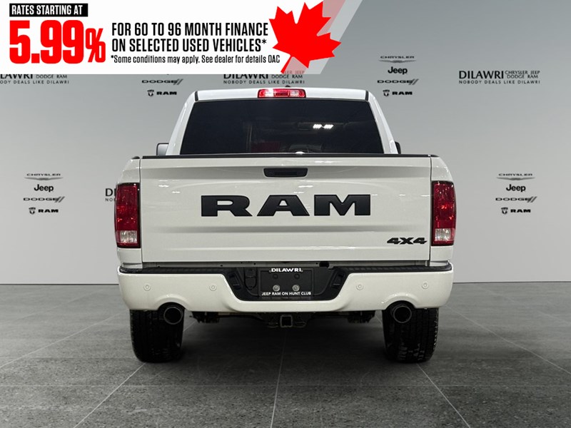 2022 RAM 1500 Classic Express 4x4 Crew Cab 5'7" Box