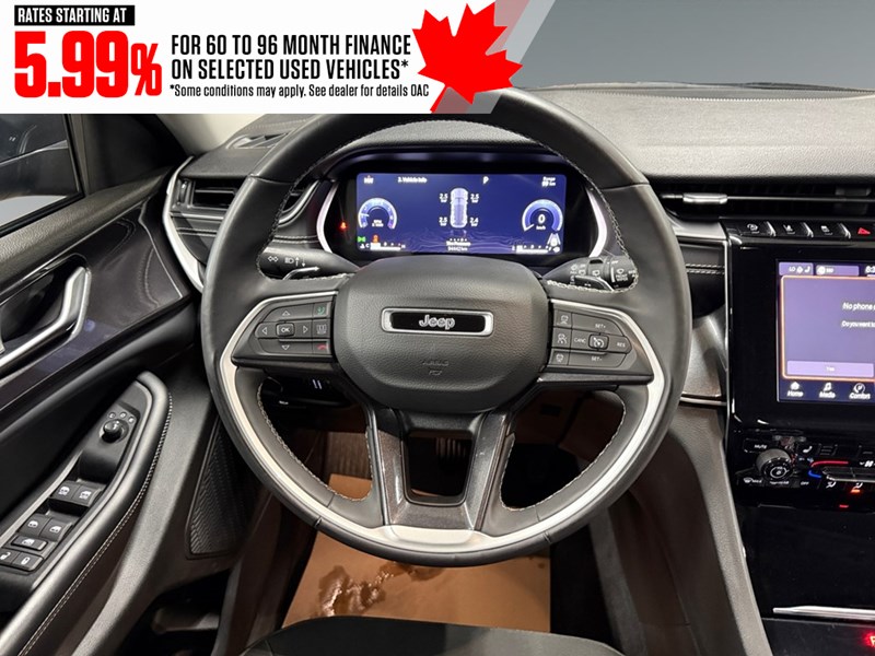 2023 Jeep Grand Cherokee Laredo 4x4