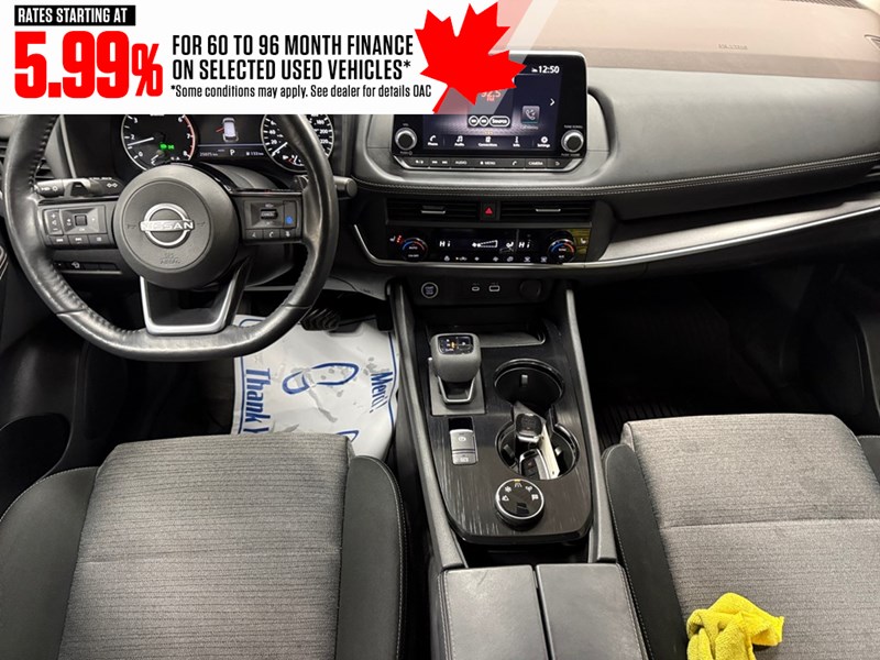 2023 Nissan Rogue AWD SV Moonroof