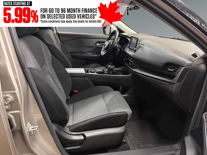 2023 Nissan Rogue AWD SV Moonroof