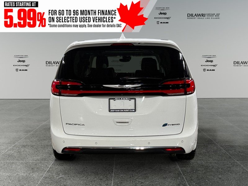 2022 Chrysler Pacifica Hybrid Limited 2WD