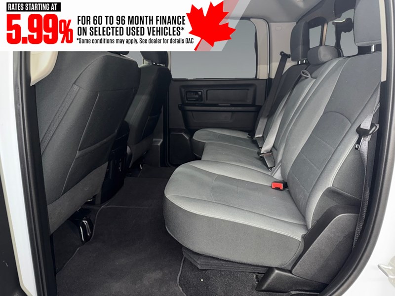 2022 RAM 1500 Classic Express 4x4 Crew Cab 5'7" Box