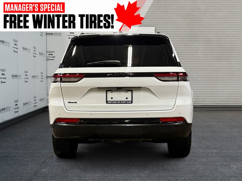 2024 Jeep Grand Cherokee Laredo 4x4