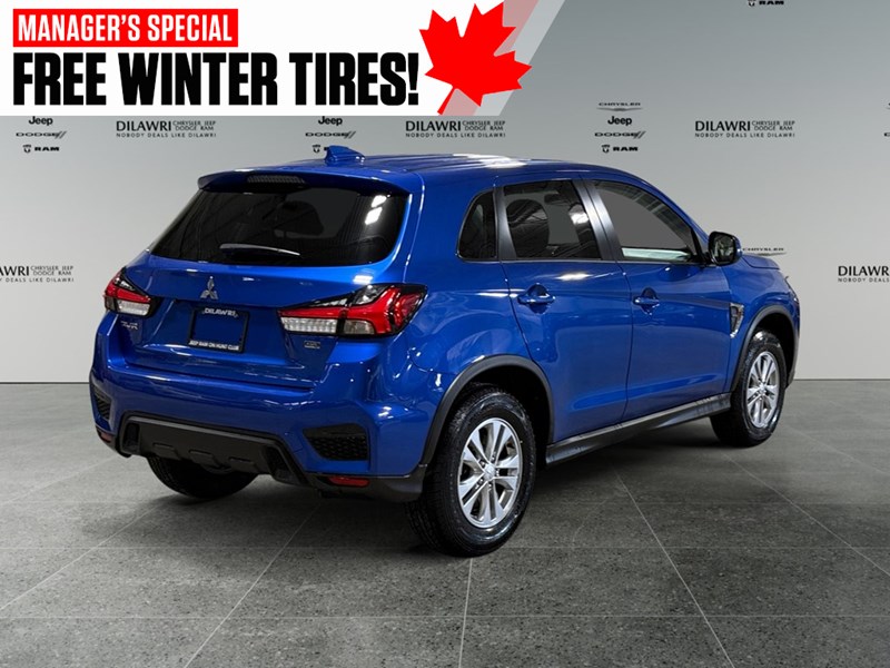 2023 Mitsubishi RVR SE AWC