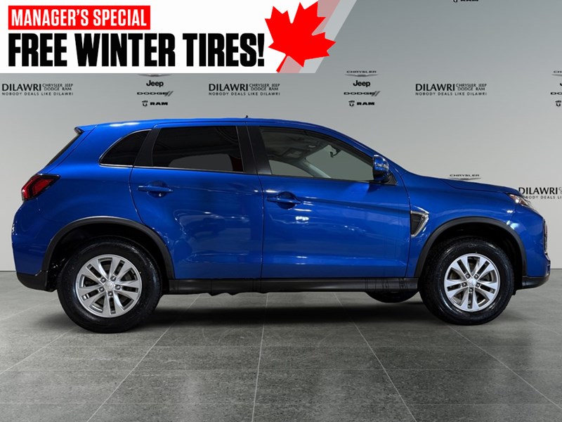 2023 Mitsubishi RVR SE AWC