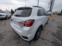 2023 Mitsubishi RVR SEL AWC