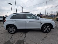 2023 Mitsubishi RVR SEL AWC