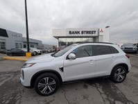 2023 Mitsubishi RVR SEL AWC