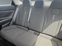 2022 Hyundai Elantra Preferred IVT