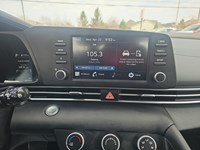 2022 Hyundai Elantra Preferred IVT