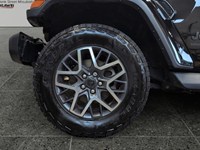 2025 Jeep Wrangler Sahara 4 Door 4x4/LOADED with one touch SKYTOP!