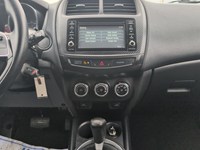 2017 Mitsubishi RVR AWD 4dr 2.0L CVT SE