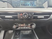 2025 Nissan Kicks SV AWD