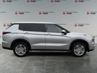 2024 Mitsubishi Outlander ES S-AWC