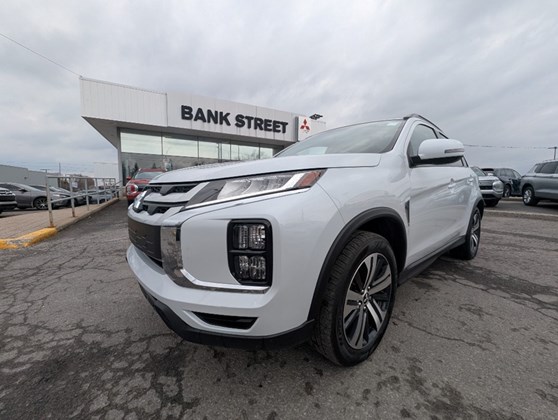 2023 Mitsubishi RVR SEL