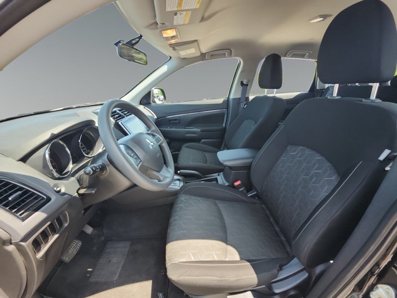 2022 Mitsubishi RVR ES FWD