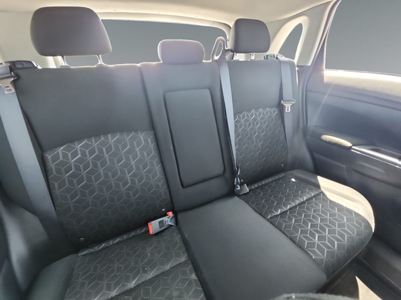 2022 Mitsubishi RVR ES FWD