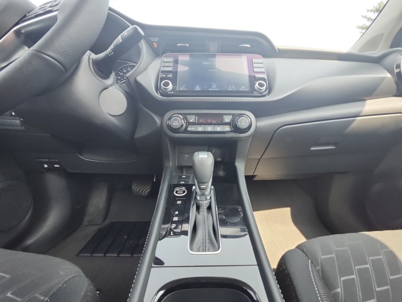 2023 Nissan Kicks SV FWD