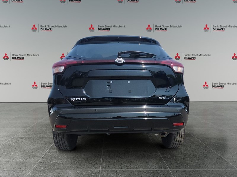2023 Nissan Kicks SV FWD