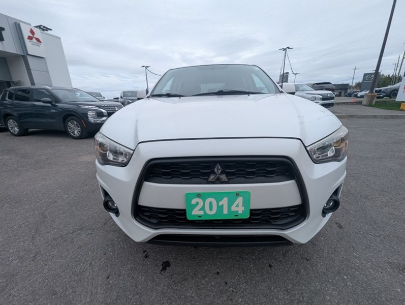 2014 Mitsubishi RVR 2WD 4dr  SE