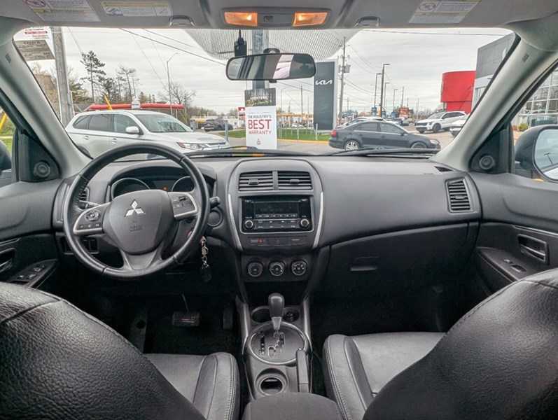 2014 Mitsubishi RVR 2WD 4dr  SE