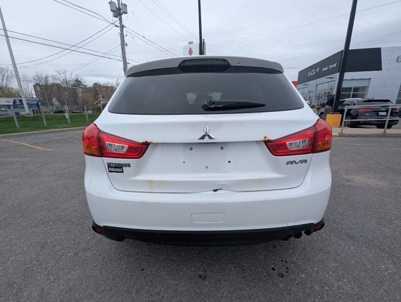 2014 Mitsubishi RVR 2WD 4dr  SE