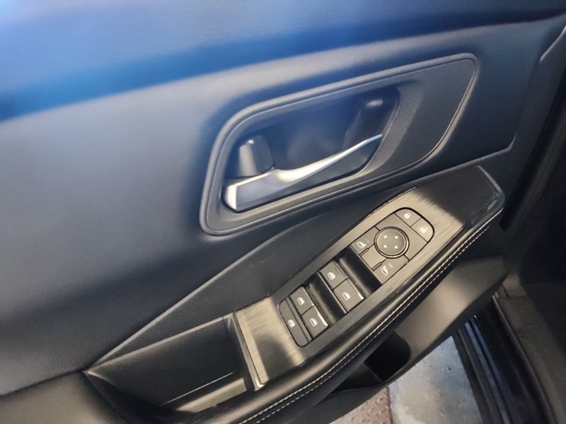 2025 Nissan Rogue AWD SV Moonroof