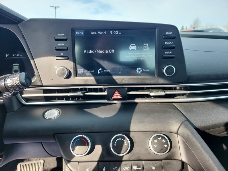 2022 Hyundai Elantra Preferred IVT