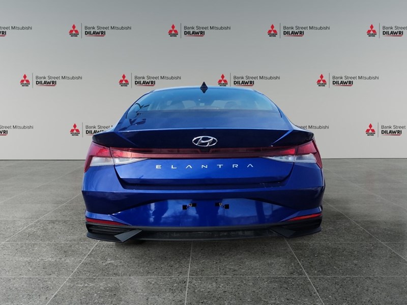 2022 Hyundai Elantra Preferred IVT