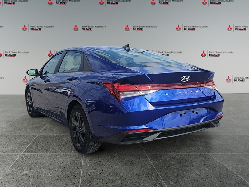 2022 Hyundai Elantra Preferred IVT
