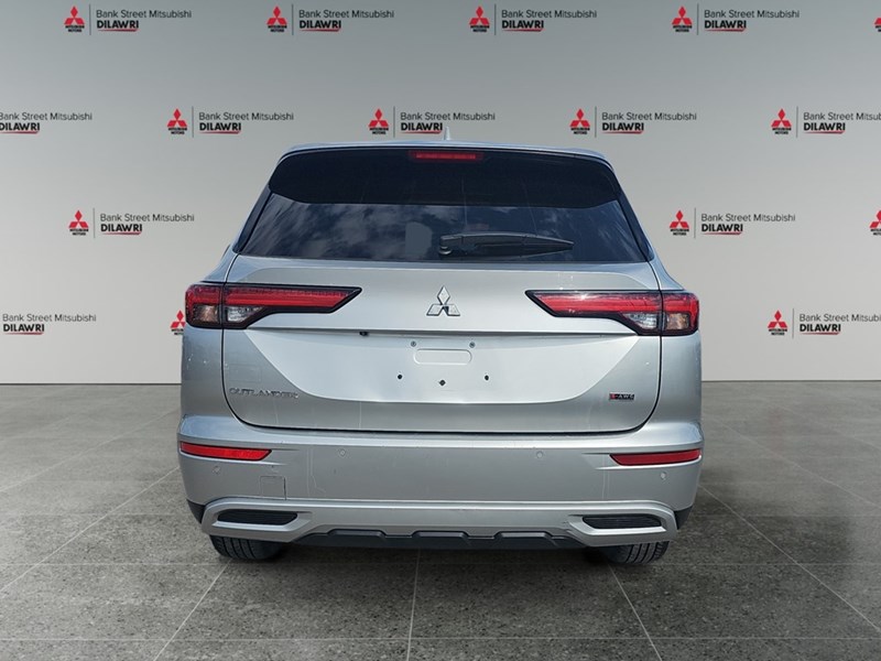 2023 Mitsubishi Outlander SE S-AWC