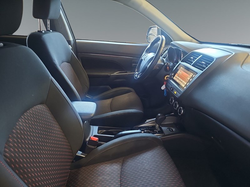 2019 Mitsubishi RVR SE AWC