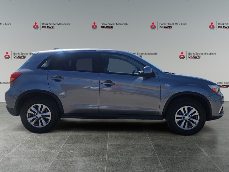 2019 Mitsubishi RVR SE AWC