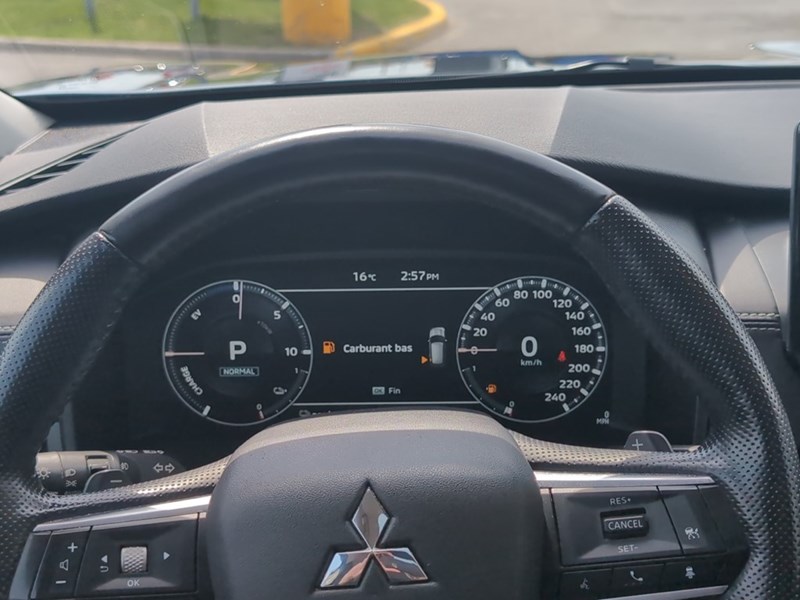 2025 Mitsubishi Outlander Plug-In Hybrid LE S-AWC