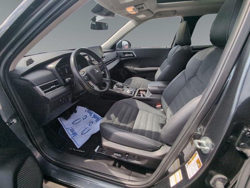 2025 Mitsubishi Outlander Plug-In Hybrid LE S-AWC