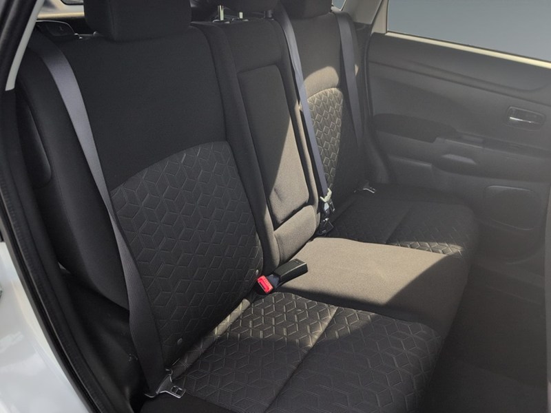 2020 Mitsubishi RVR SE AWC