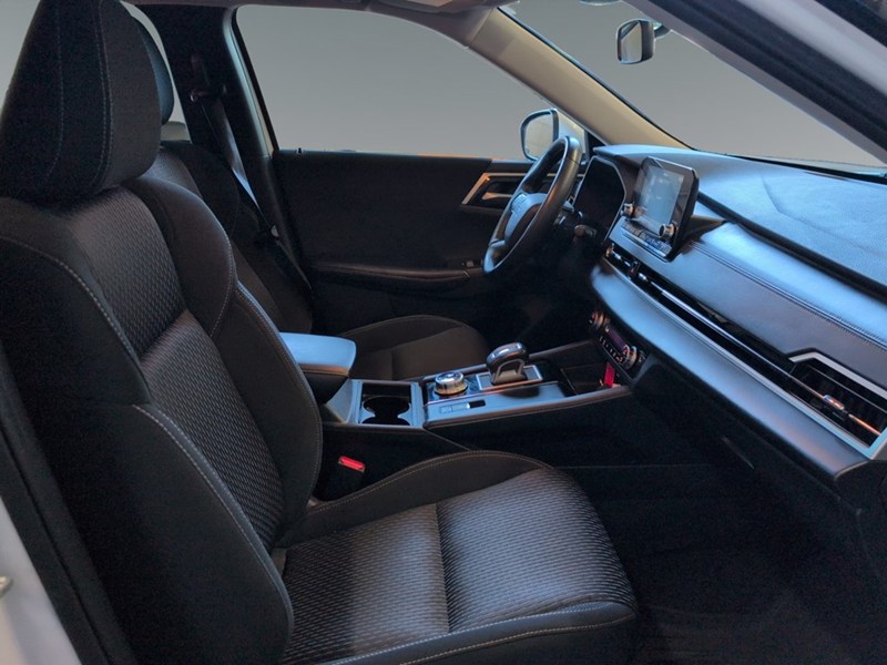 2023 Mitsubishi Outlander ES S-AWC