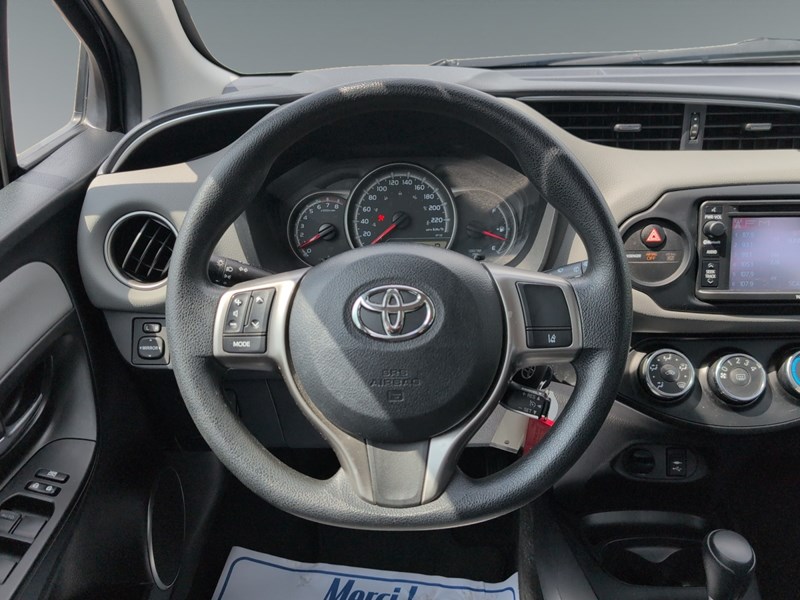 2017 Toyota Yaris 5dr HB Auto LE