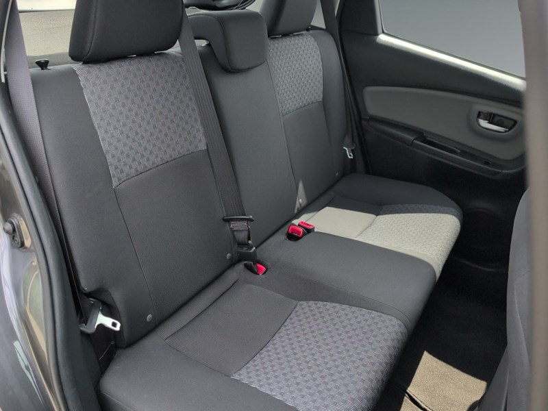 2017 Toyota Yaris 5dr HB Auto LE